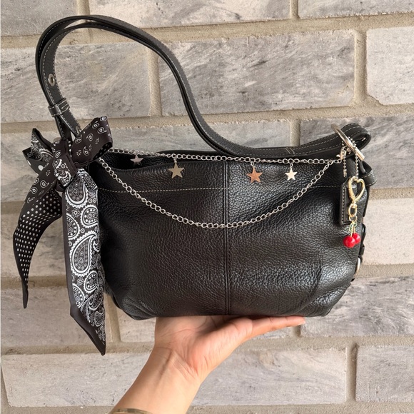 Coach East West Leather Duffel Shoulder Bag Vintage Y2K 🖤🍒 - Picture 2 of 10